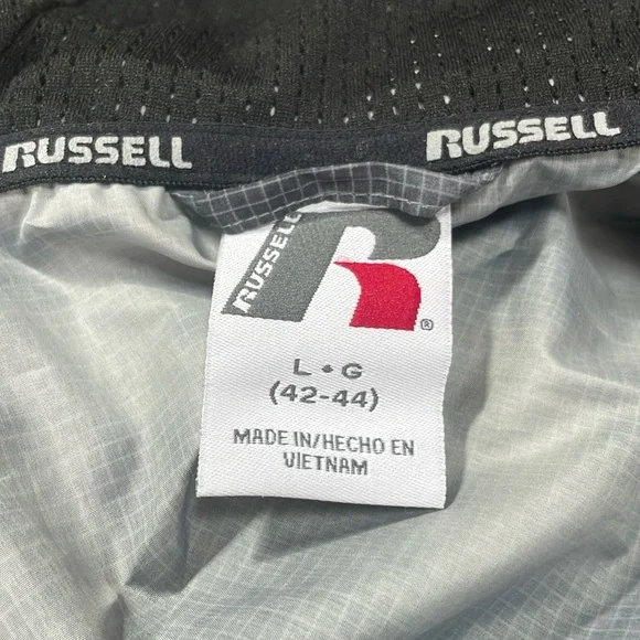 Russell lightweight jacket size large - Picture 4 of 5